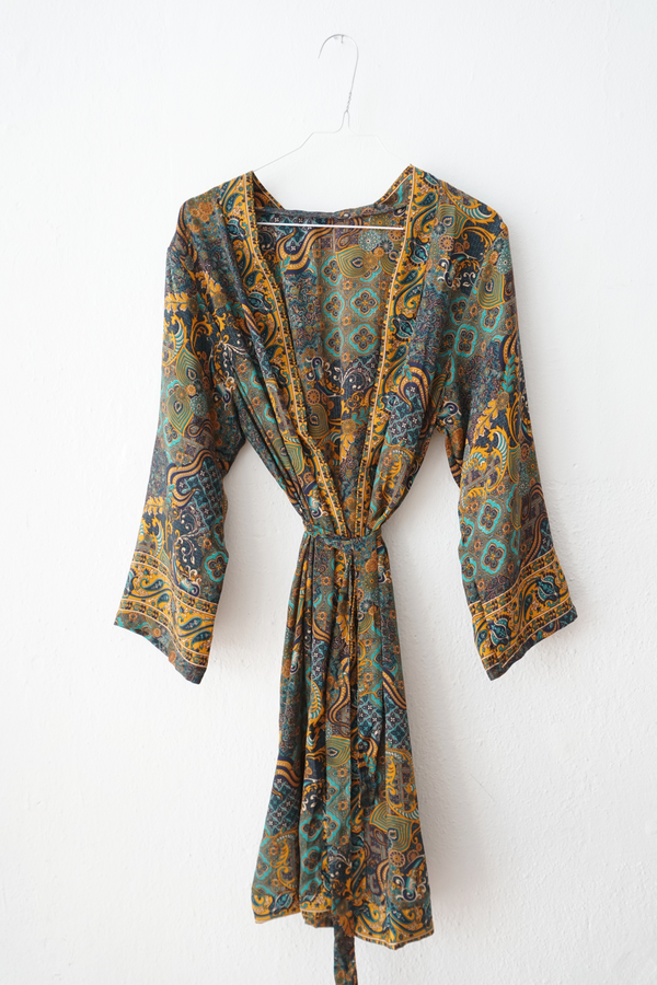 Kimono with silk