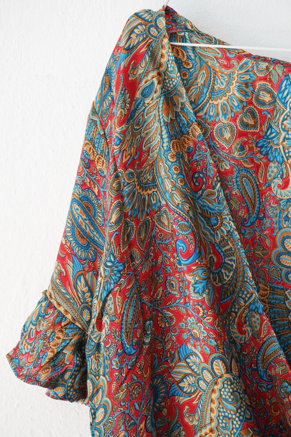 Blouse with silk