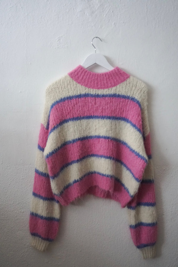 Cozy knit stripes