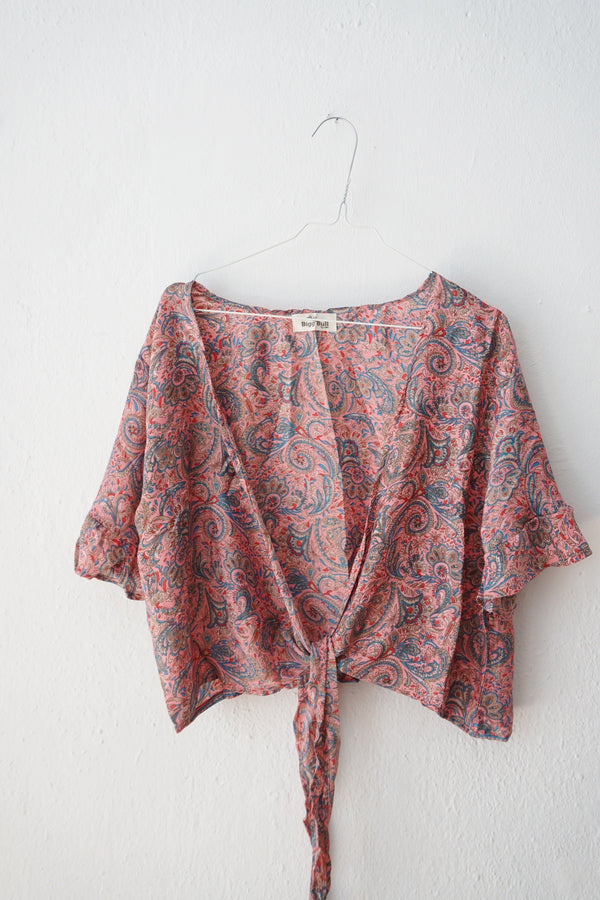 Blouse with silk