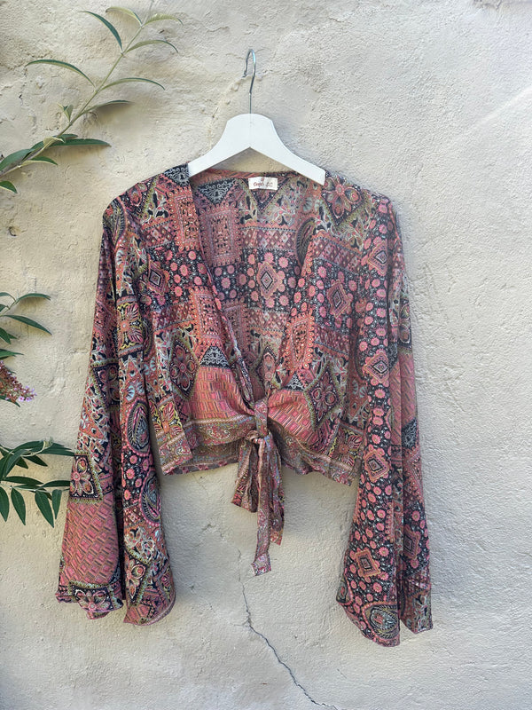 Blouse with silk trumpet arms